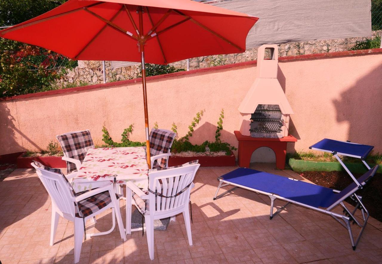 Apartman Nelamore - Krk Town, 300 Meters To The Beach Exterior photo
