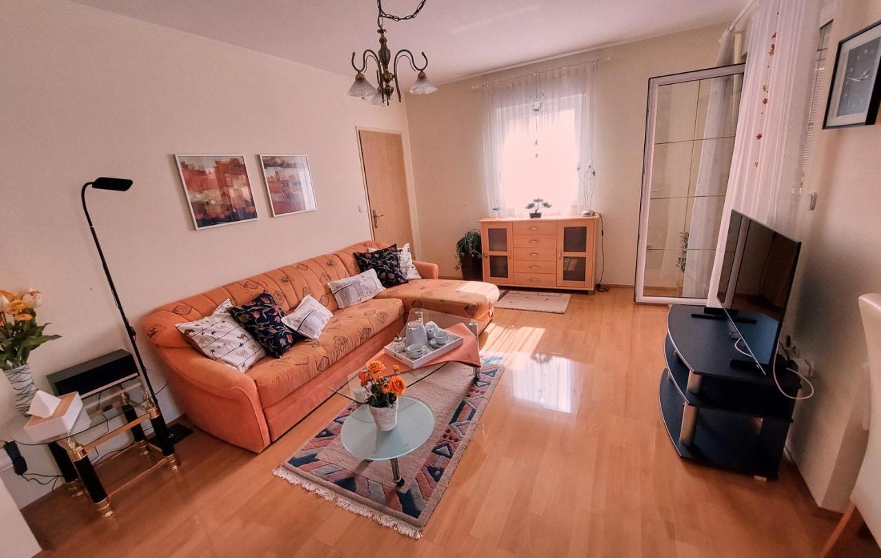 Apartman Nelamore - Krk Town, 300 Meters To The Beach Exterior photo